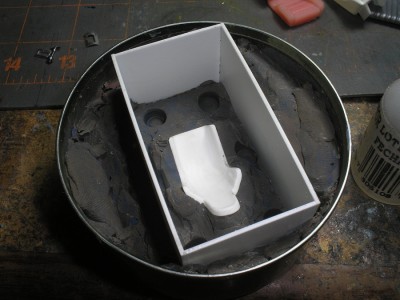 Como no me gusta quitar piezas de mis otras maquetas decidí copiar el asiento necesito dos.